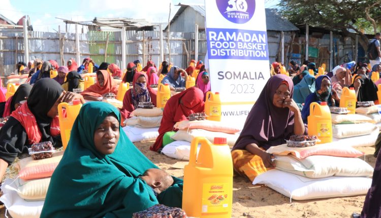 the life for relief and development organization distributed aid to families living in mogadishu