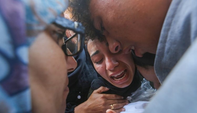 Israel Intensifies Pressure in Northern Gaza Amid Concerns of a Siege